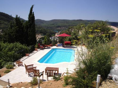 Esparron-de-Verdon France Hotel