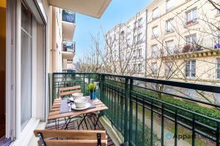 Serris France Hotels