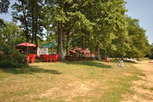 Saint Fargeau en Puisaye France code promo hôtel booking.com