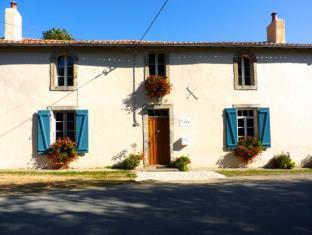 Coulonges-sur-l'Autize France Promo Code Agoda.com