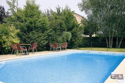 Arpajon-sur-Cère Código Promocional de Francia Booking.com
