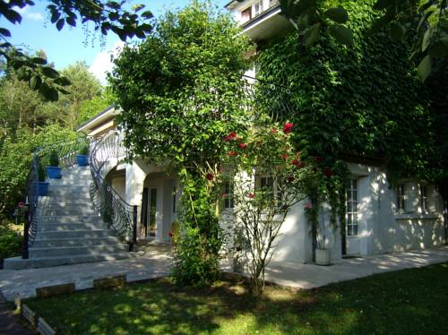 Monthou-sur-Cher France code promo hôtel booking.com