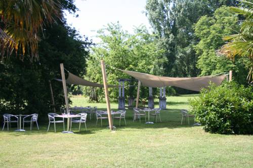 Escalans Frankreich Promo-Code Booking.com