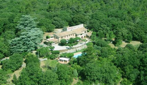 Flassans sur Issole France code promo Booking.com