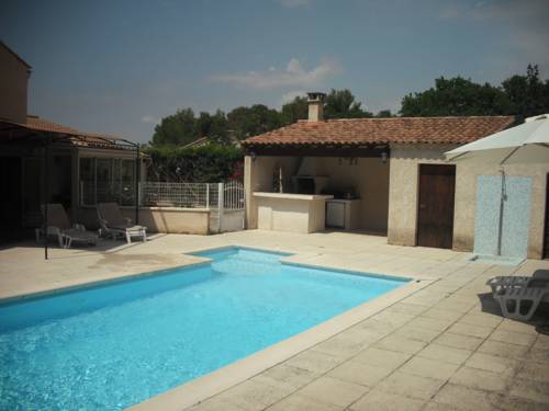 Maubec Frankrijk Promotiecode Booking.com