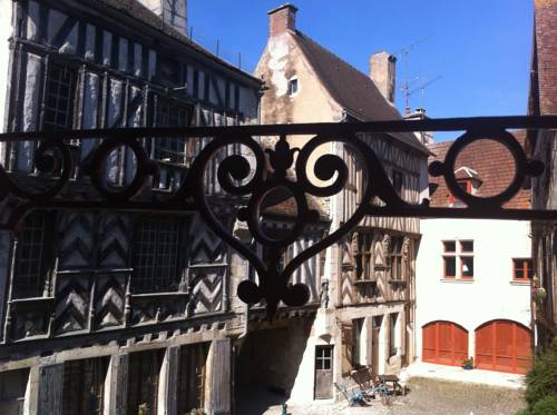Noyers-sur-Serein Frankreich Promo-Code Booking.com