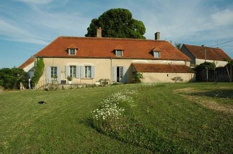 Montaigu-le-Blin France code promo hôtel booking.com