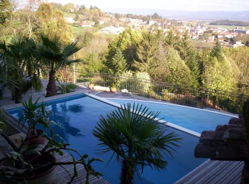 Pérouges France Promo Code Booking.com