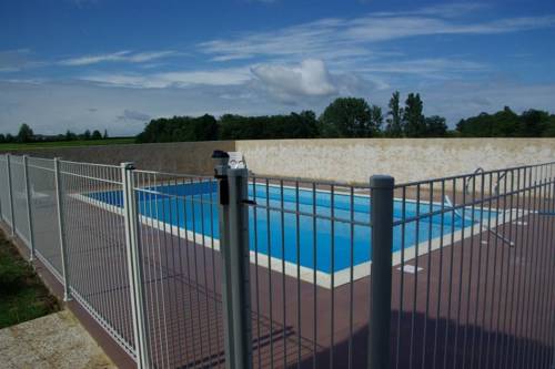 Saint Quentin De Caplong France Hotel