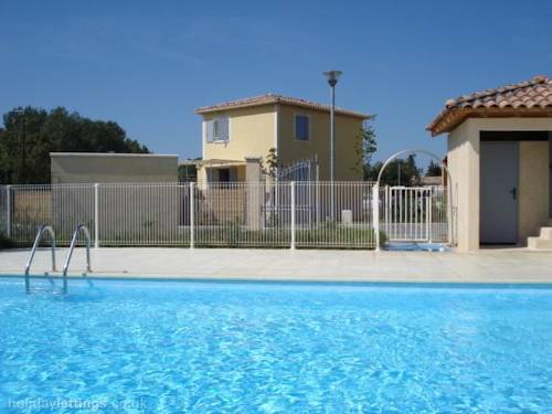Saint Etienne du Gres Codice promozionale Francia Booking.com