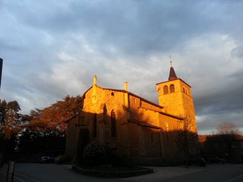 Saint-Médard-en-Forez Código Promocional de Francia Booking.com