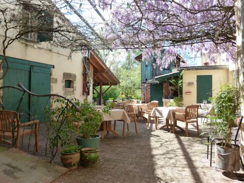 Uzeste France Promo Code Booking.com
