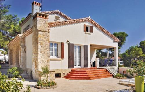 Sausset-les-Pins France Promo Code Booking.com