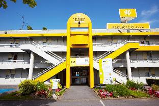 Fleury-Merogis France Hotels