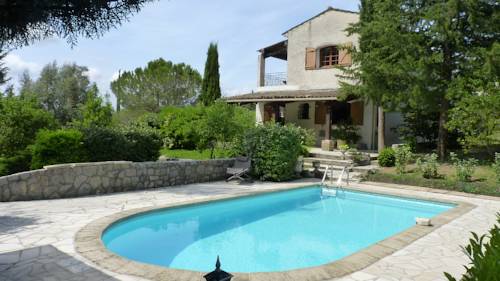 Fayence France code promo hôtel booking.com