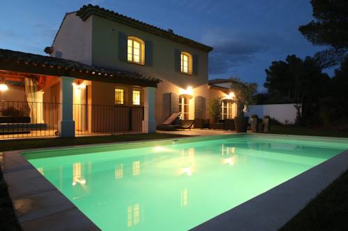 Mallemort France Promo Code Booking.com