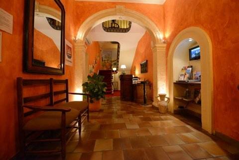 Tarascon Frankreich Promo-Code Booking.com
