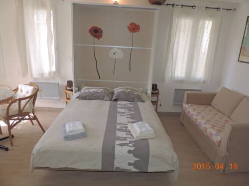 Estoublon Frankrijk Promotiecode Booking.com
