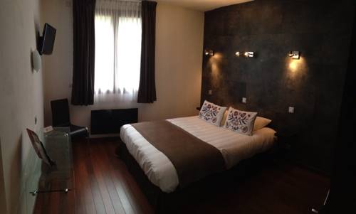 Pelussin France code promo hôtel booking.com