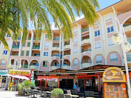 Fréjus France code promo Booking.com
