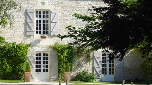 Saint-Georges-des-Coteaux France code promo Booking.com