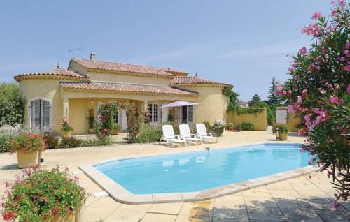 Arles Pont de Crau France code promo Booking.com