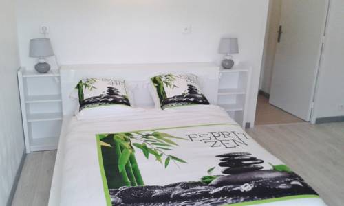 Carnoux Frankreich Promo-Code Booking.com