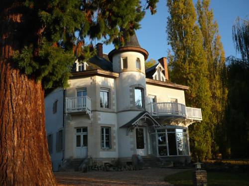 Mont-Saint-Jean France Hotel