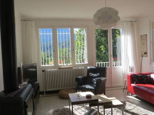 Mézel France code promo hôtel booking.com
