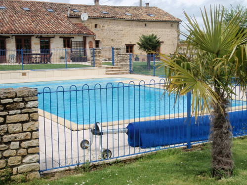 Sauzé-Vaussais France code promo hôtel booking.com