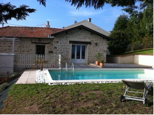 Ambierle Frankreich Promo-Code Booking.com