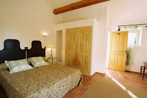 Lagnes France code promo Booking.com