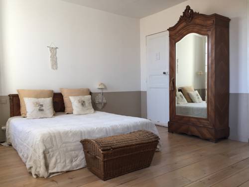 Coursan Frankreich Promo-Code Booking.com