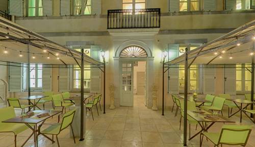 Mèze France Promo Code Booking.com