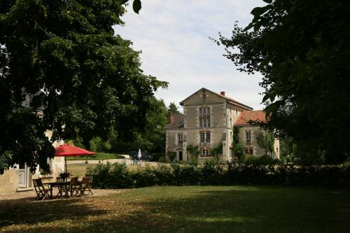 Montrésor Frankreich Promo-Code Booking.com