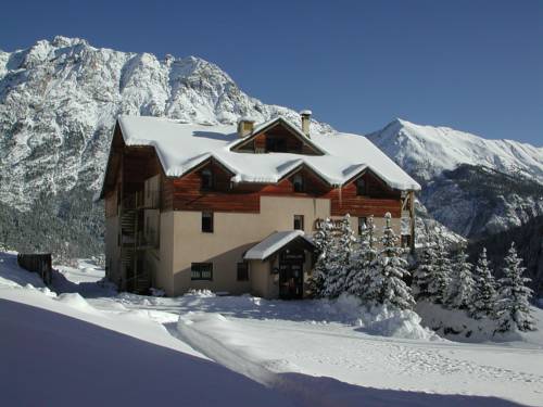 Névache France code promo Booking.com