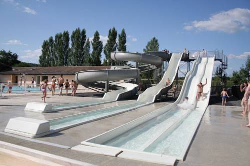 Neuvic France code promo Booking.com
