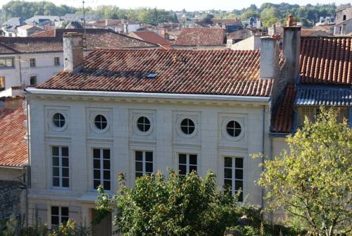 Fontenay-le-Comte Código Promocional de Francia Booking.com