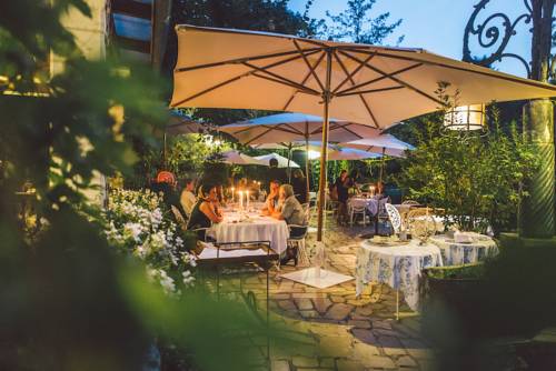 Champagnac-de-Bélair France Hotel
