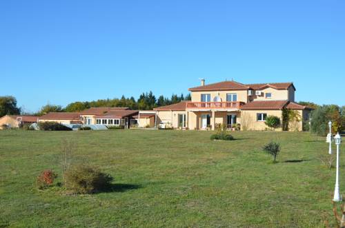 Lagarde-Hachan France Promo Code Booking.com