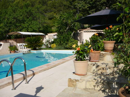 Le Beausset France Hotel