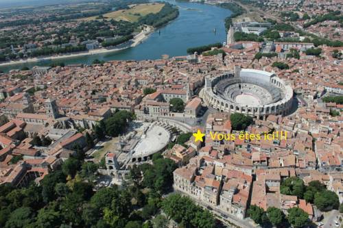 Arles Código Promocional de Francia Booking.com