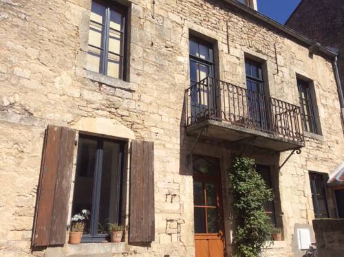 Flavigny sur Ozerain France code promo Booking.com