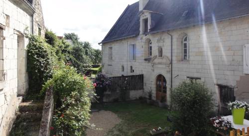 Chênehutte-Trèves-Cunault France Hotel