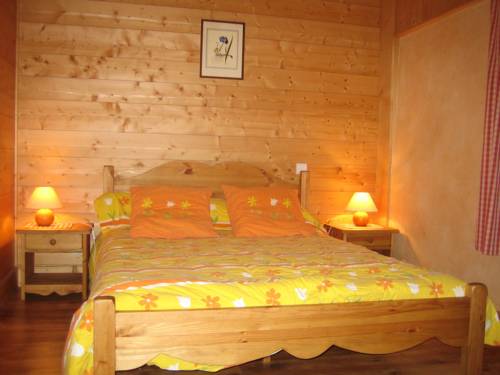 Sixt-Fer-à-Cheval France Promo Code Booking.com