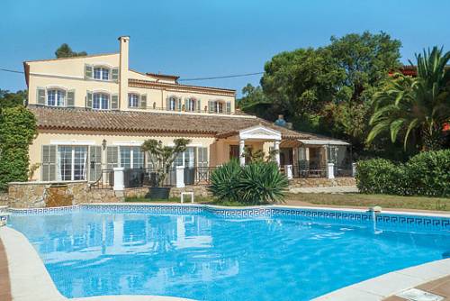 Les Adrets de l'Esterel France code promo hôtel booking.com