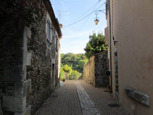 Confolens Codice promozionale Francia Booking.com