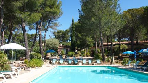 Le Beausset France Hotel