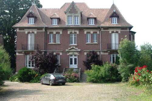 Crisolles France Hotel