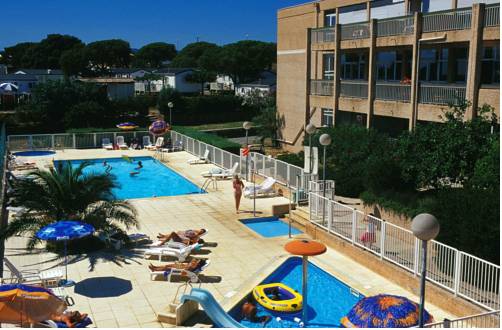 Fréjus France code promo Booking.com